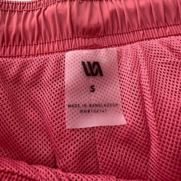 NWT VRST Men’s 5” Everyday Shorts in Pink Rouge in size S - Picture 9 of 9
